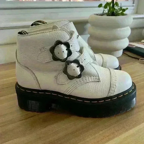 DEVON FLOWER BUCKLE LEATHER PLATFORM BOOTS dr marten’s - Picture 6 of 10